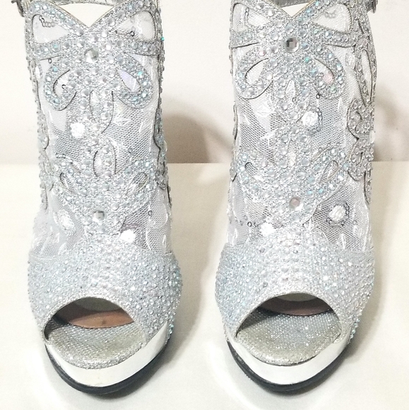 Womens heels - Picture 1 of 8